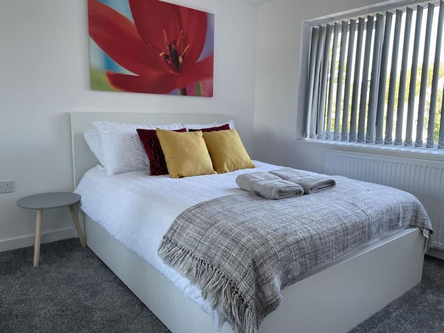 Paradigm House, Modern 2-Bedroom Duplex Apartment 2, Free Parking, Oxford Kültér fotó